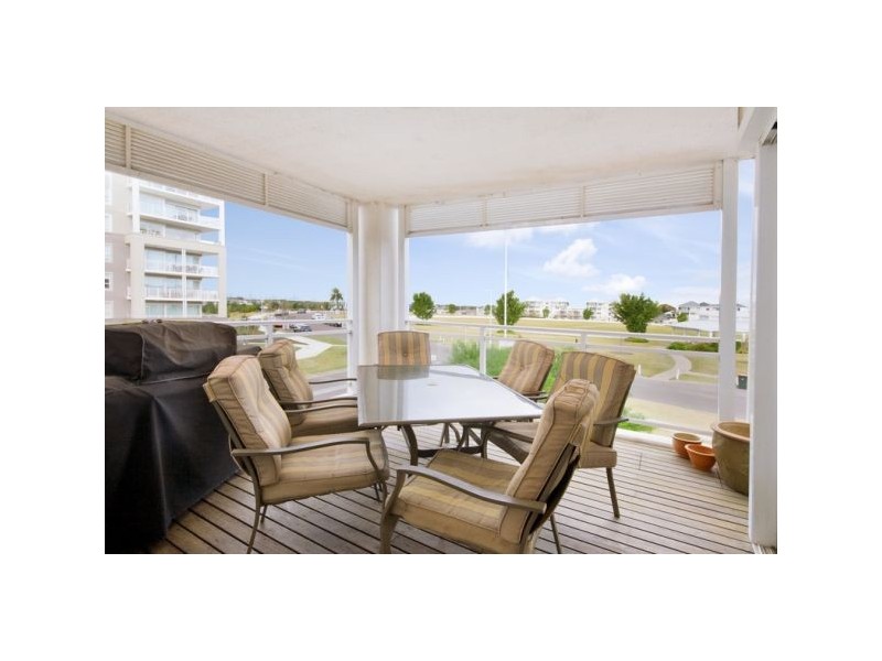 27/2 Juniper Drive, Breakfast Point NSW 2137