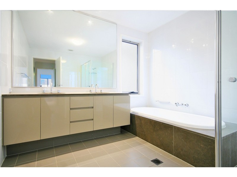 15 Edgewood Crescent, Cabarita NSW 2137