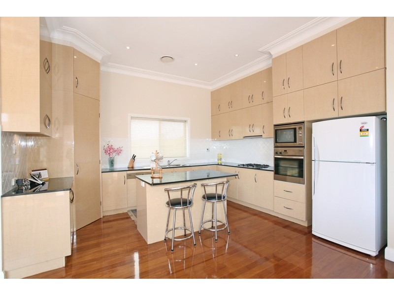 8 Adam Street, Breakfast Point NSW 2137