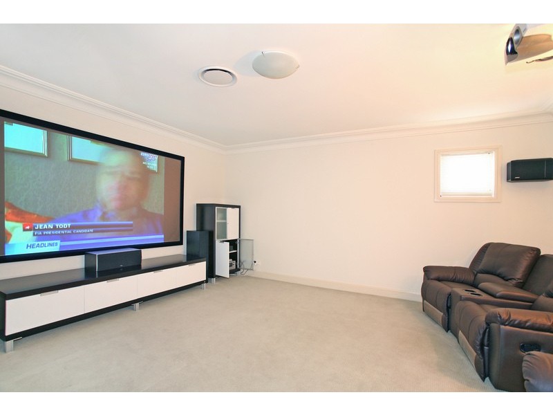 8 Adam Street, Breakfast Point NSW 2137