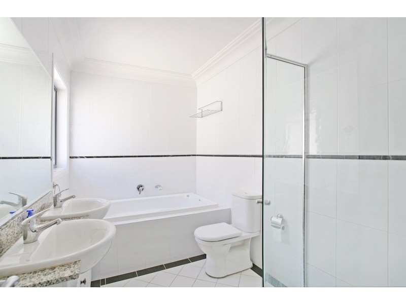 8 Adam Street, Breakfast Point NSW 2137