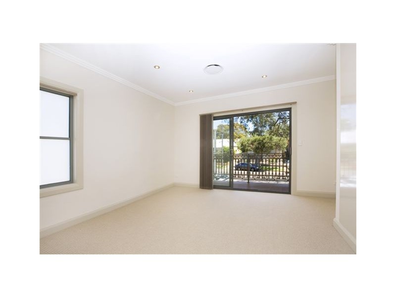 8 Maddock Street, Dulwich Hill NSW 2203