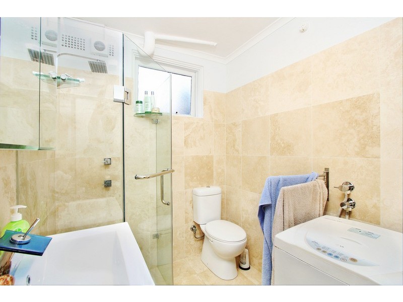 8/4 Moore St, Drummoyne NSW 2047