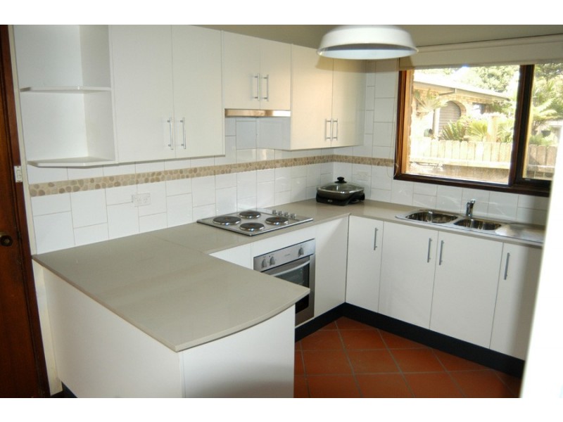16 Fairlands St, Culburra Beach NSW 2540