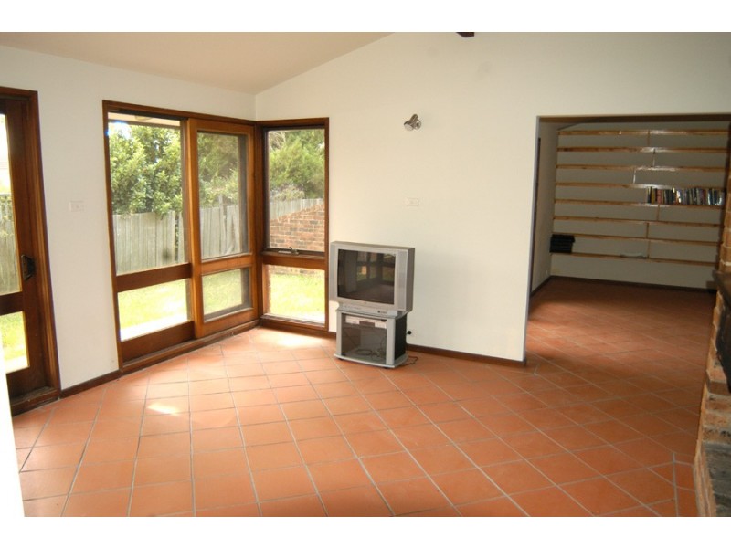 16 Fairlands St, Culburra Beach NSW 2540