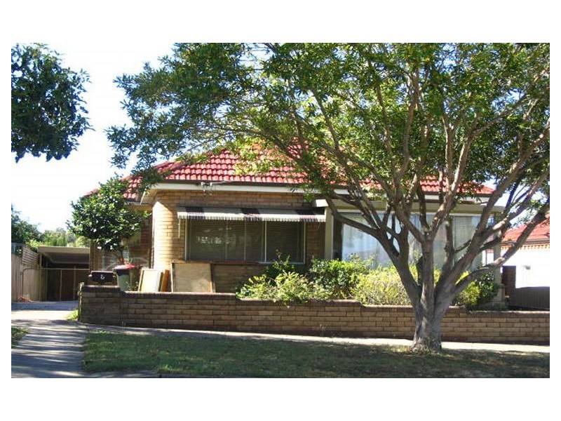 8 First Ave, Rodd Point NSW 2046