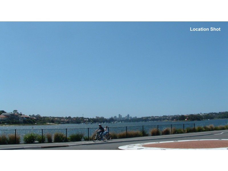 8 First Ave, Rodd Point NSW 2046