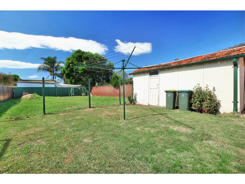 12 Mooculta St, Russell Lea NSW 2046