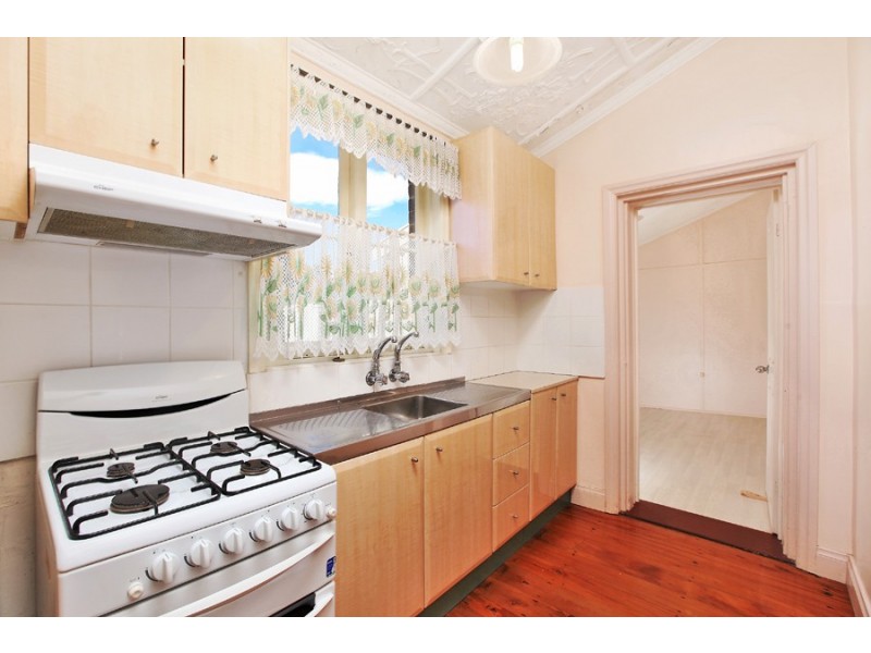 12 Mooculta St, Russell Lea NSW 2046
