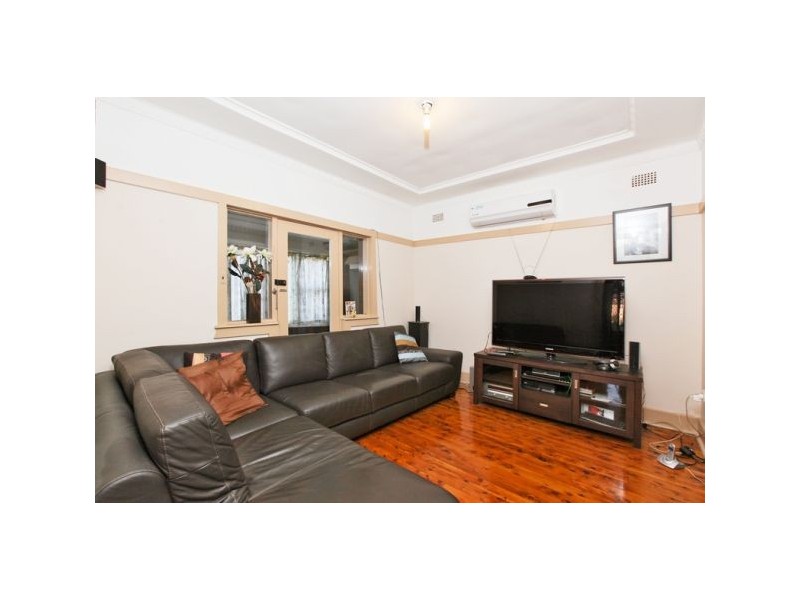 2a Lamrock Ave, Russell Lea NSW 2046