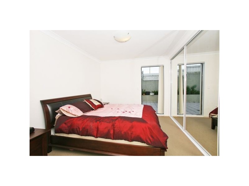 2/69 Bertram St, Mortlake NSW 2137