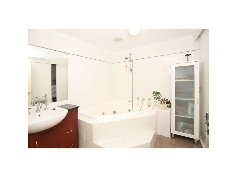 2/69 Bertram St, Mortlake NSW 2137