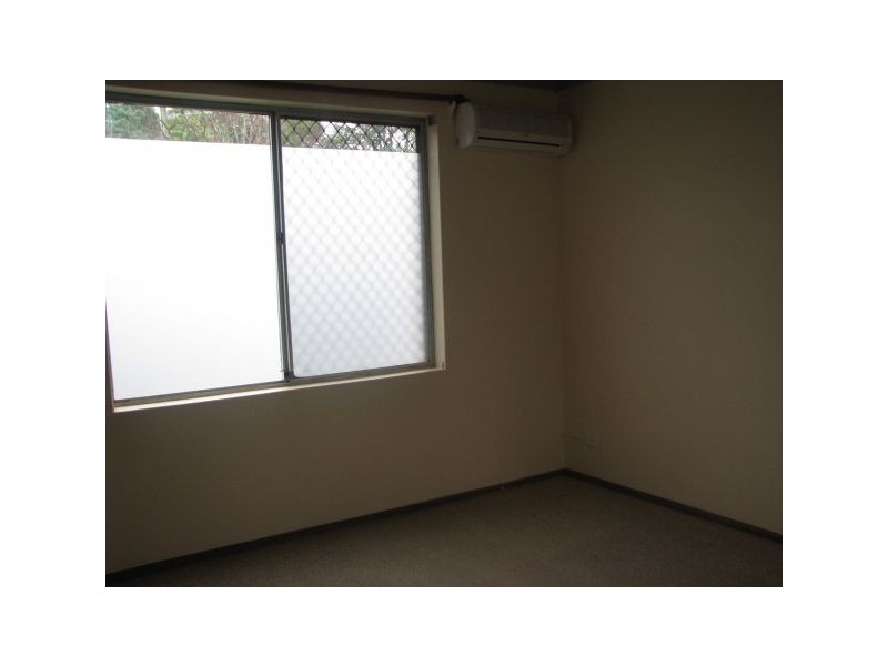 2/2 Corby Ave, Canada Bay NSW 2046