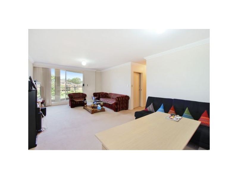 302/8 Wentworth Drive, Liberty Grove NSW 2138