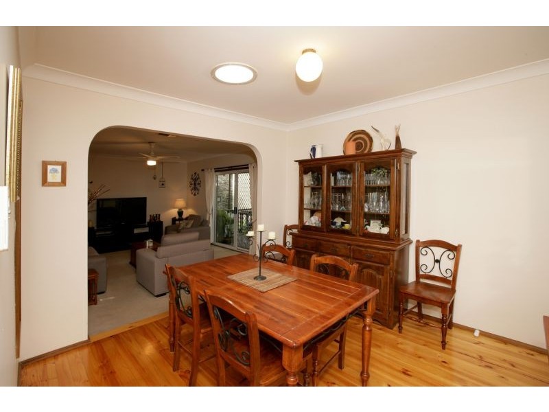 9 Merinda Crescent, Kooringal NSW 2650