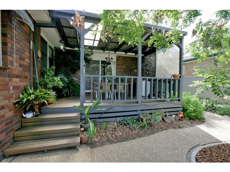 9 Merinda Crescent, Kooringal NSW 2650