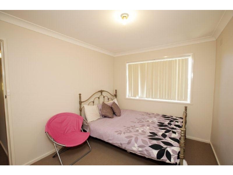 8 Cooinbil Cres, Wagga Wagga NSW 2650
