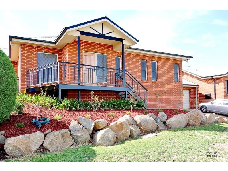 63 Brooklyn Drive, Wagga Wagga NSW 2650