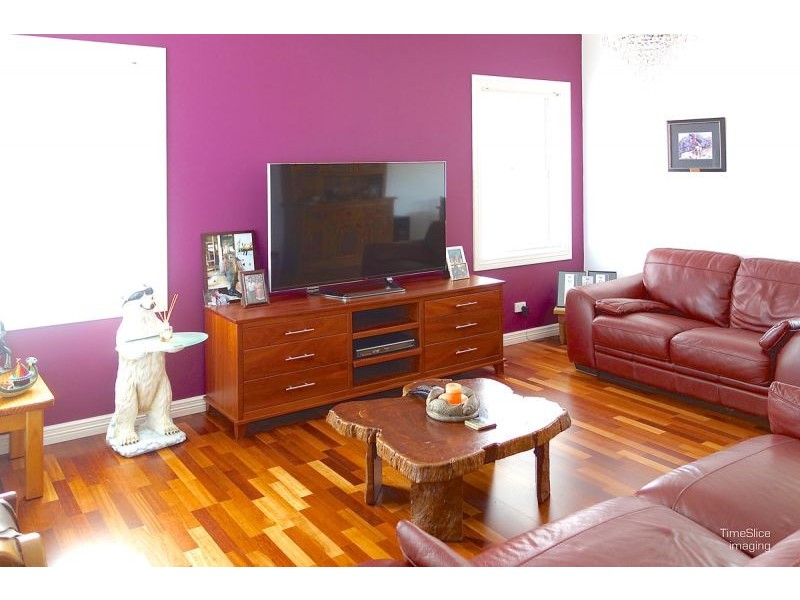 63 Brooklyn Drive, Wagga Wagga NSW 2650