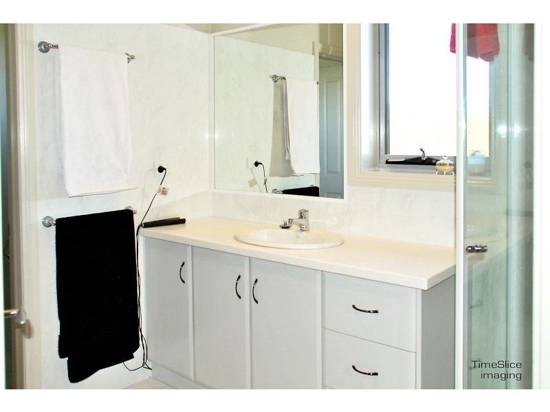 12 Atherton Crescent, Tatton, Wagga Wagga NSW 2650