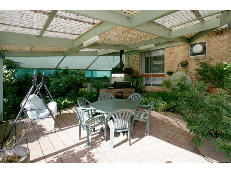 4 Ziegler Avenue, Kooringal NSW 2650