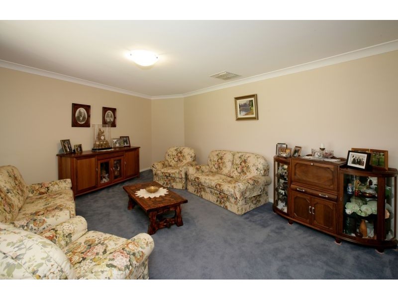 17 Grampian Place, Tatton NSW 2650