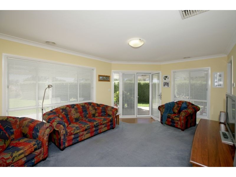 17 Grampian Place, Tatton NSW 2650