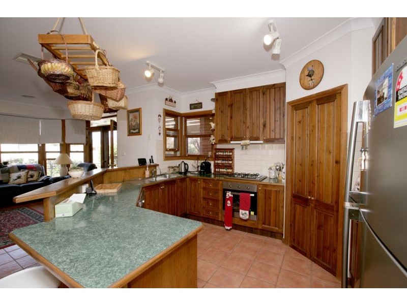 24 Bourkelands Drive, Bourkelands NSW 2650
