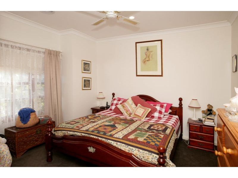 24 Bourkelands Drive, Bourkelands NSW 2650