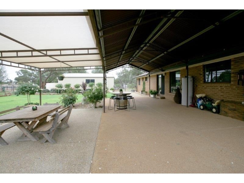 1540 Canola Way, Wagga Wagga NSW 2650