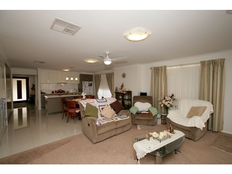 1/15 Murndal Place, Wagga Wagga NSW 2650