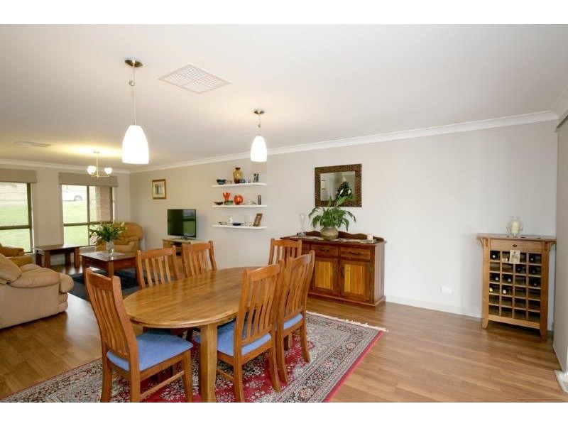 118 Kaloona Drive, Bourkelands NSW 2650