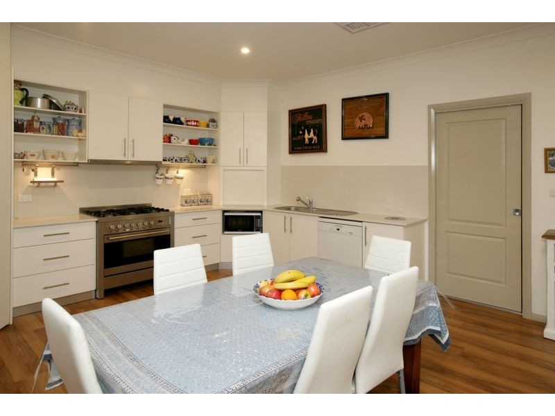 10 Melia Place, Springvale, Wagga Wagga NSW 2650