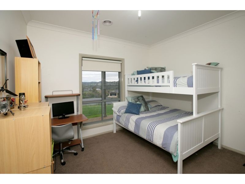 10 Melia Place, Springvale, Wagga Wagga NSW 2650