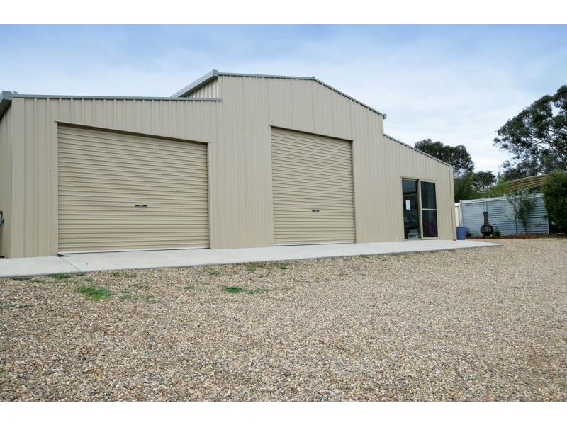 10 Melia Place, Springvale, Wagga Wagga NSW 2650