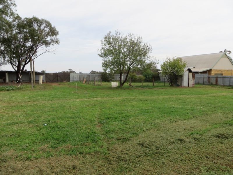 78 Iverach Street, Coolamon NSW 2701