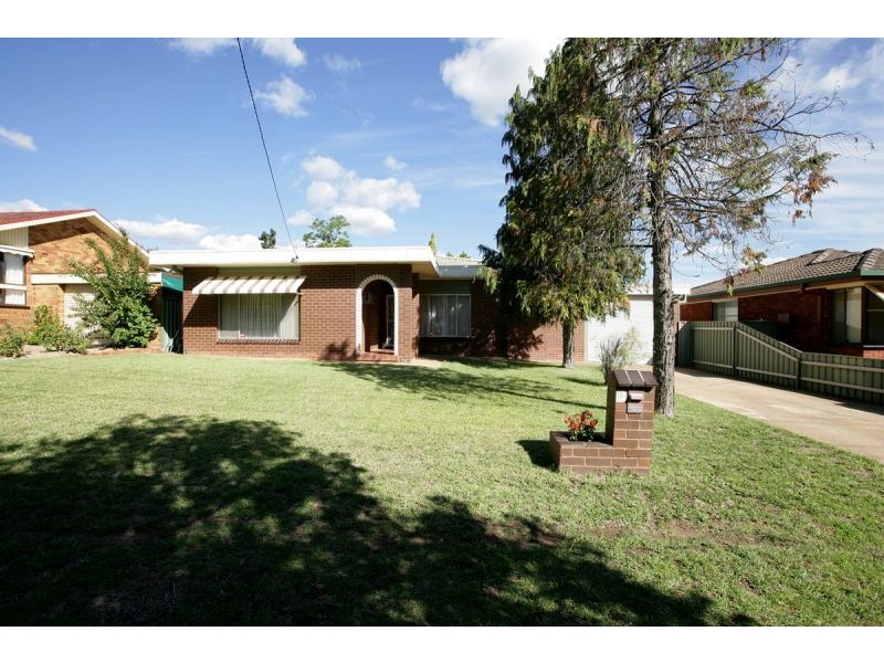 28 Temerloh Avenue, Tolland, Wagga Wagga NSW 2650