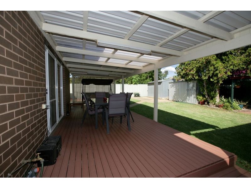 28 Temerloh Avenue, Tolland, Wagga Wagga NSW 2650