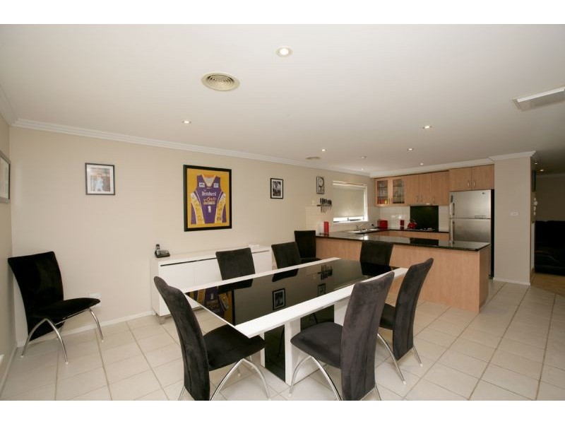 18 Galing Place, Wagga Wagga NSW 2650