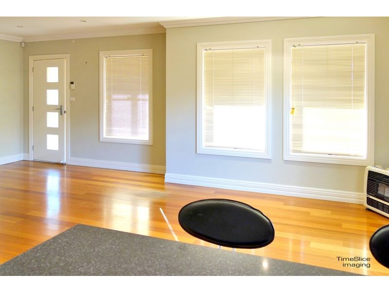 1/12 Lampe Avenue, Wagga Wagga NSW 2650