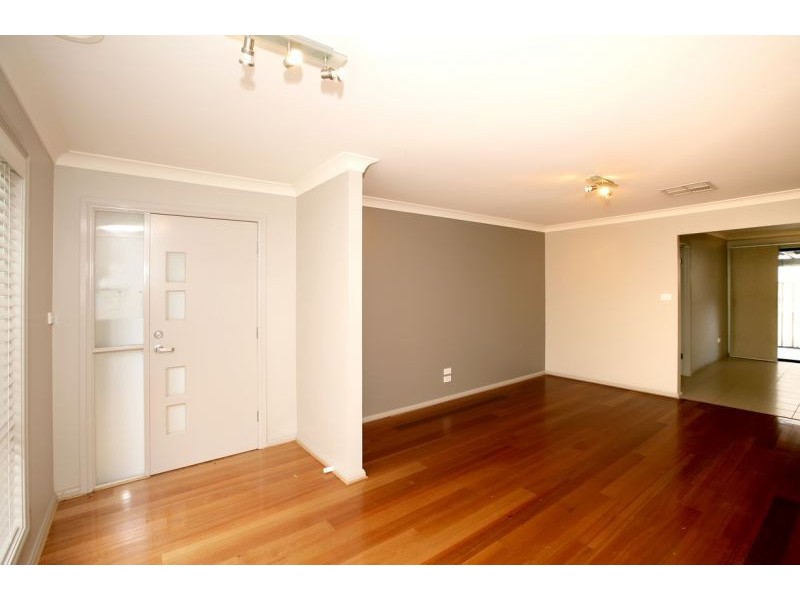 1/31 Warrambee Street, Glenfield Park NSW 2650