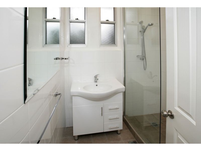 10 Bluett Crescent, Turvey Park NSW 2650