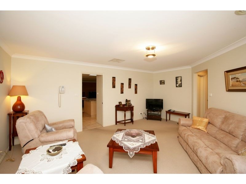 44 Doman Street, Estella NSW 2650