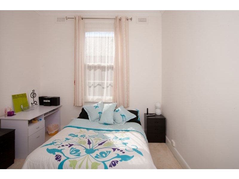 42 Collins Street, Turvey Park NSW 2650