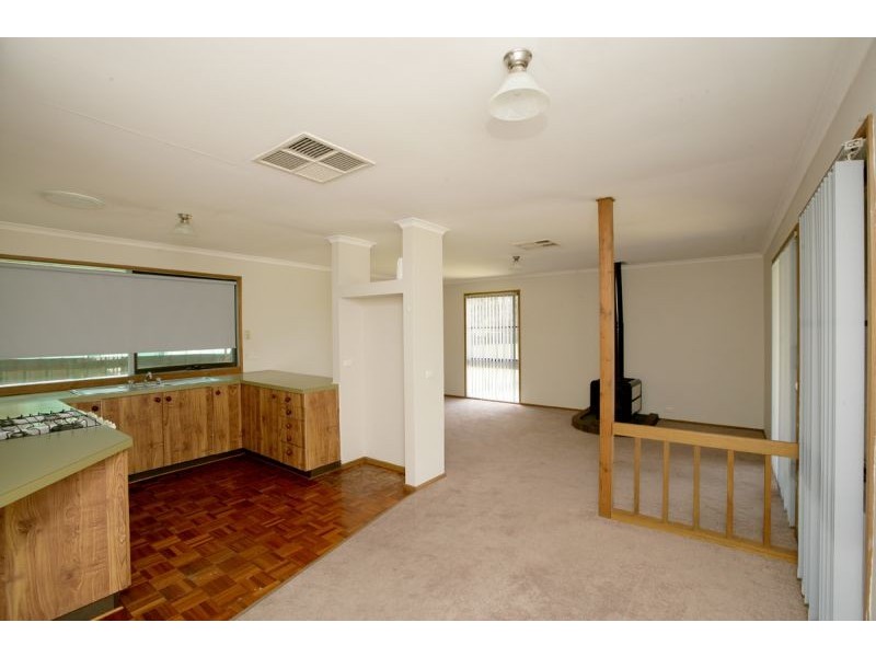 56 Undurra Drive, Wagga Wagga NSW 2650