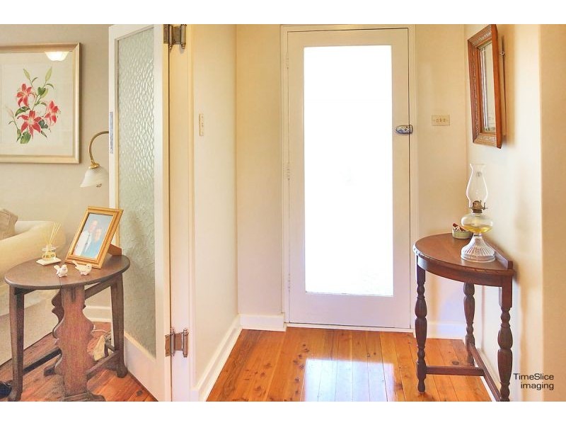21 Dalton St, Turvey Park NSW 2650