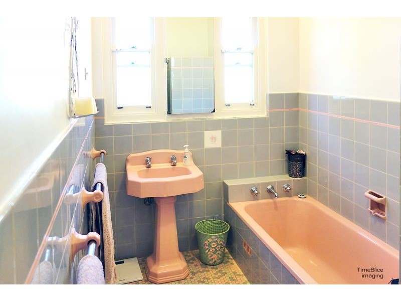 21 Dalton St, Turvey Park NSW 2650