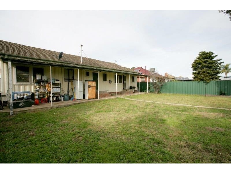 24 Slocum St, Wagga Wagga NSW 2650