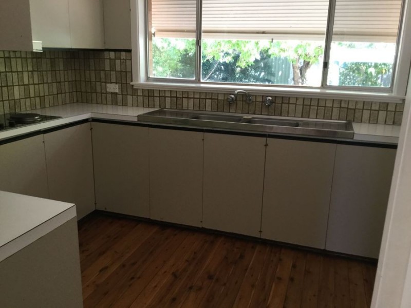 60 Grove Street, Kooringal NSW 2650