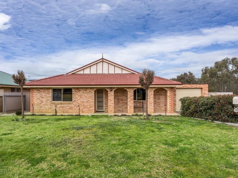 53 Veale Street, Wagga Wagga NSW 2650